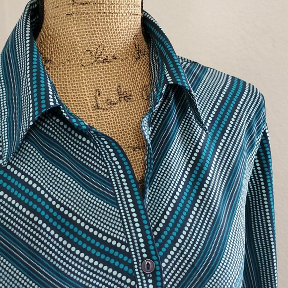 Ninety Tops - NINETY•Black teal dot graphic•l/s•career•LARGE•